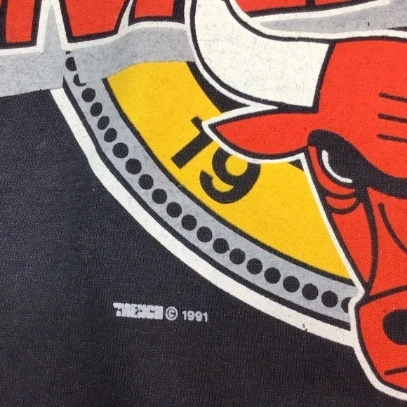Vintage 1991 Chicago Bulls NBA single stitch T-shirt​ - Picture 3 of 5